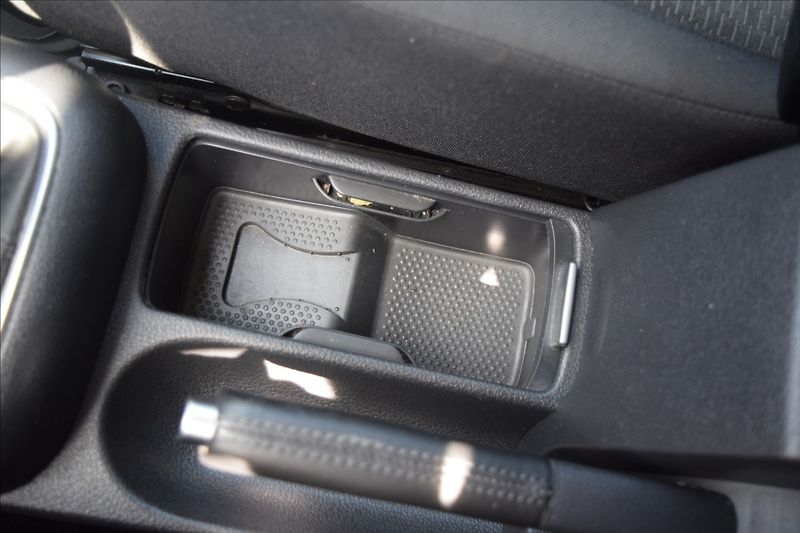 Volkswagen Golf Plus 1,4 i 59KW VÝHŘEV NAVI ALU - fotka 43 z 46
