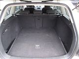 Volkswagen Golf 1,2 TSI 77kW Variant BlueMotio - náhled 27