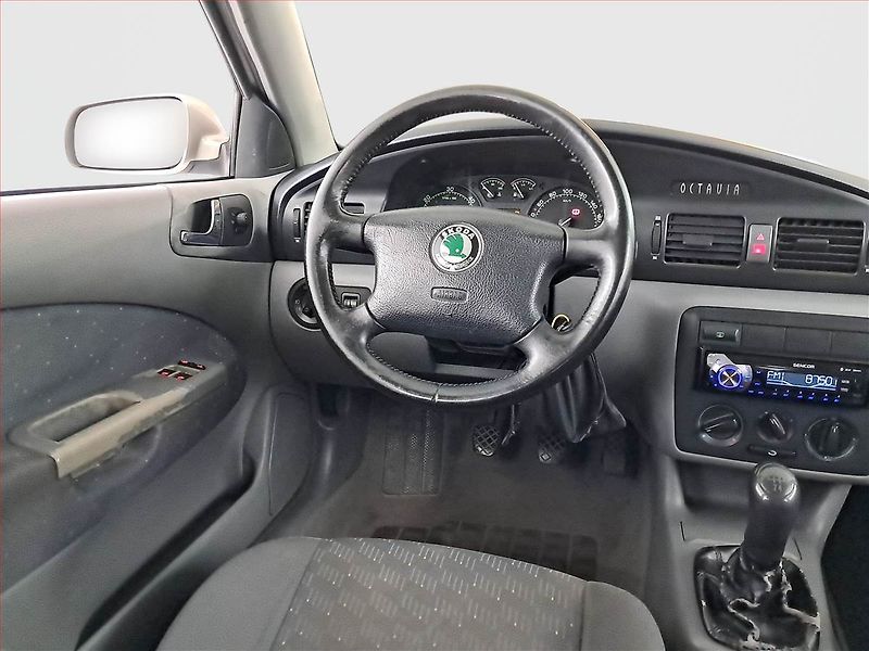Škoda Octavia (2003) 1.9 SDI, nová STK - fotka 7 z 13