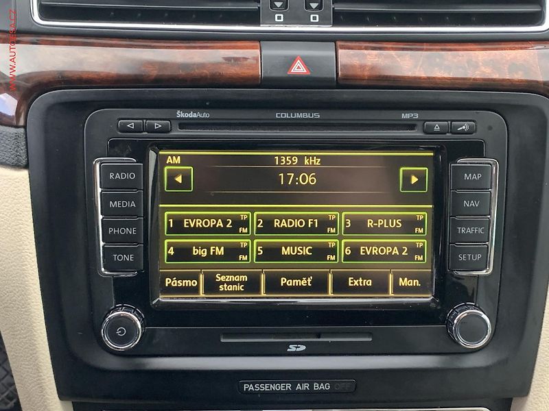 Škoda Superb (2010) 2.0 TDi, DSG, navi, xenon - fotka 18 z 23