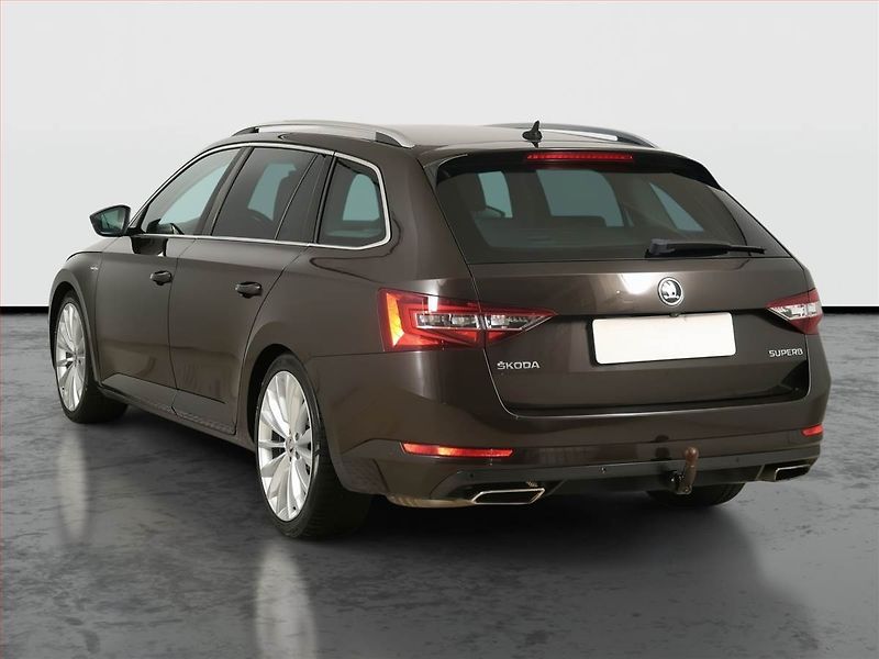 Škoda Superb (2017) Laurin&Klement 2.0 TSI, 4X4 - fotka 4 z 27