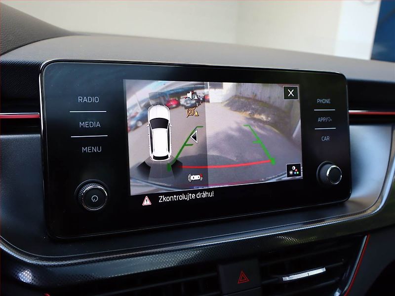 Škoda Kamiq (2021) Monte Carlo 1.0 TSI, Tempomat - fotka 15 z 20