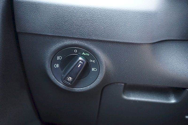 Škoda Karoq (2020) TSI 110 kW DSG Sportline - taž - fotka 24 z 28