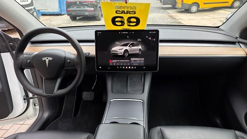 Tesla Model Y (2023) Long Range AWD DE SoH 91,2% - fotka 15 z 40