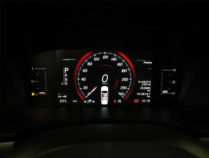 Volvo S90 (2017) D4, Automat, Serv.kniha, Navi - fotka 9 z 17