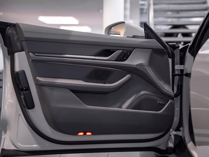 Porsche Taycan 4S Pano HuD 360 HD-Matrix - fotka 8 z 20