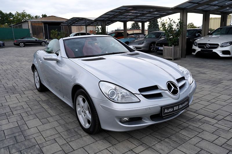 Mercedes-Benz SLK 200/165PS/kůže/manuál - fotka 15 z 37