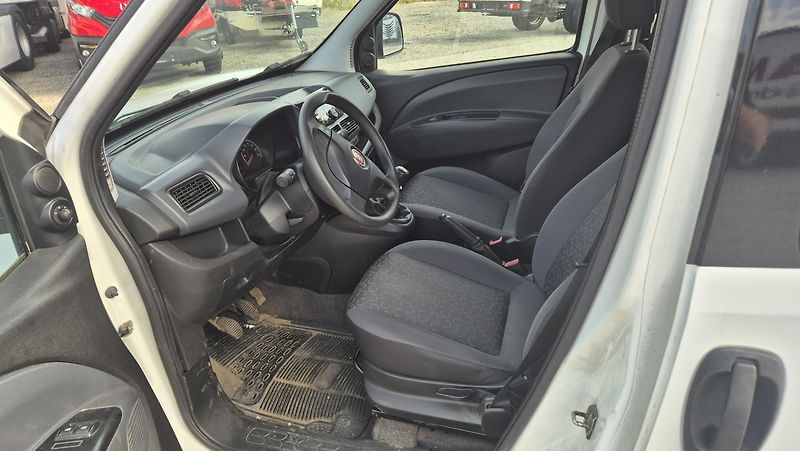 Fiat Dobló cargo (2014) Combi 2.0 JTD - fotka 6 z 8