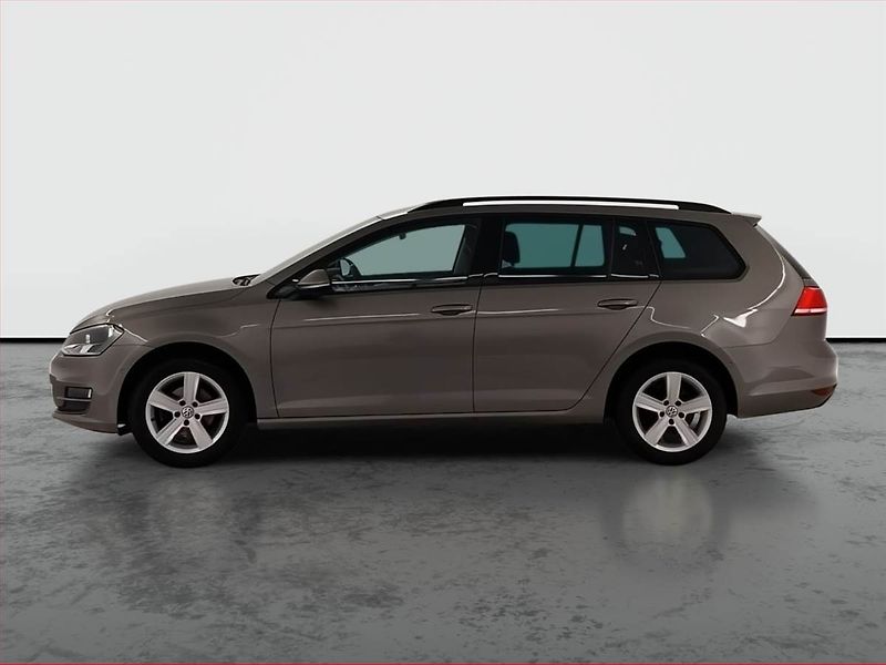 Volkswagen Golf (2014) Comfortline 1.2 TSI - fotka 3 z 23