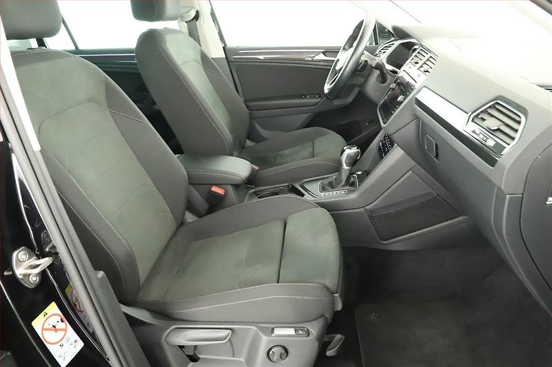 Volkswagen Tiguan (2021) Elegance 1.5 TSI - fotka 7 z 18
