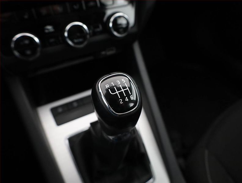 Škoda Octavia (2020) Ambition 2.0 TDI, Navi - fotka 11 z 17