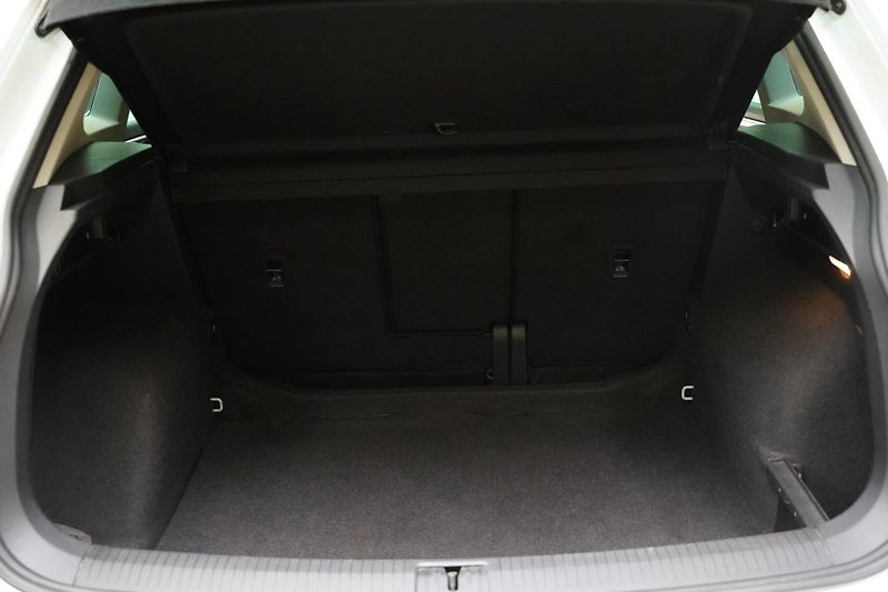 Volkswagen Tiguan - fotka 26 z 27