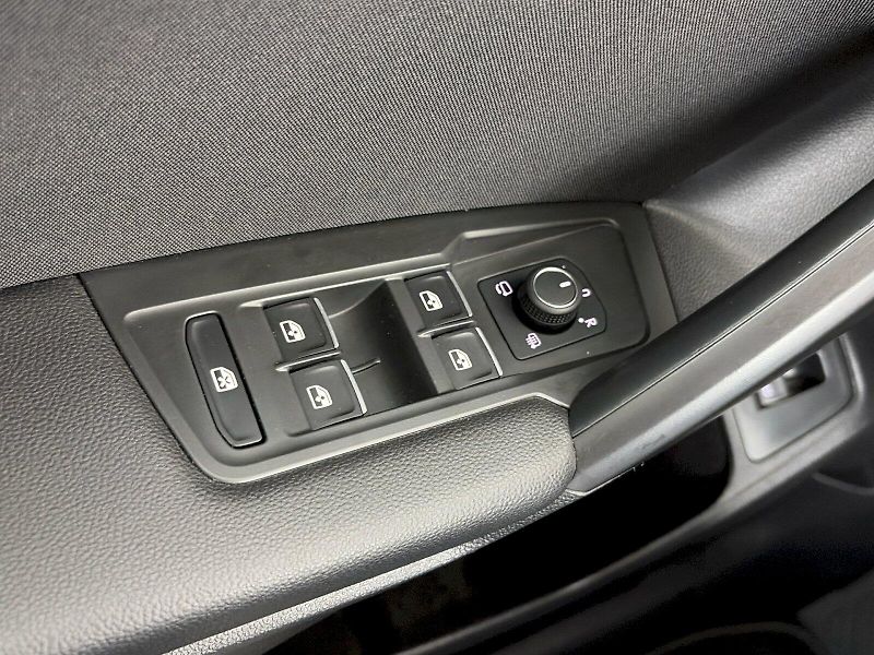 Volkswagen Tiguan Allspace (2023) 2.0 TDI 147kW 4Motion DSG - fotka 30 z 36