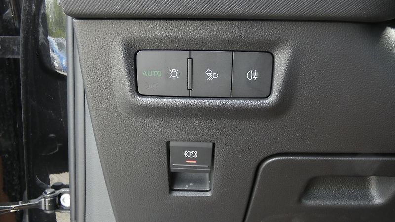 Škoda Kodiaq 2,0 TDi Selection 142 kW 4x4 D - fotka 10 z 26