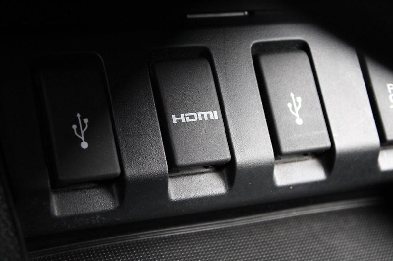 Honda HR-V 1,5 V-TEC  ELEGANCE - fotka 15 z 24