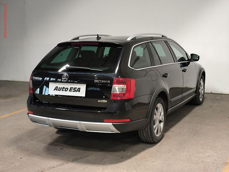 Škoda Octavia (2014) 2.0 TDI 4x4, Scout, DSG - fotka 6 z 17