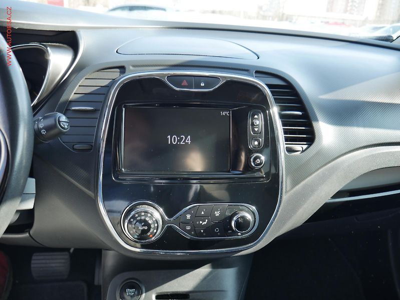 Renault Captur (2016) 1.2 TCe, AT, park.asist - fotka 14 z 15