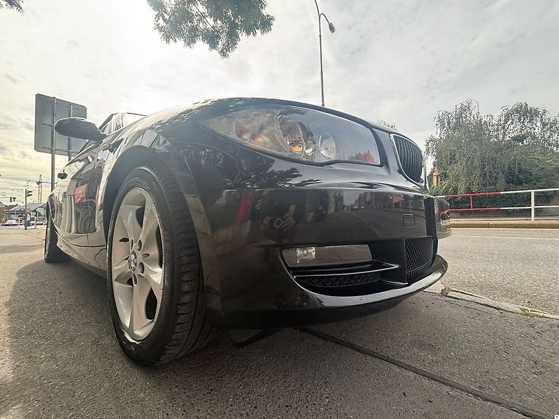 BMW Řada 1 118i/2009/NOVÉ ROZVODY-TOP STA - fotka 36 z 38