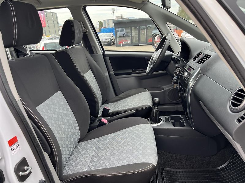 Suzuki SX4 1.6i16v LPG 4x4 TAŽNÉ PŮVOD ČR - fotka 28 z 36