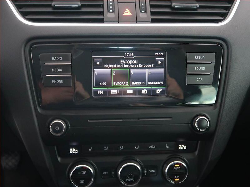 Škoda Octavia (2015) 2.0 TDI, Tempomat - fotka 12 z 14