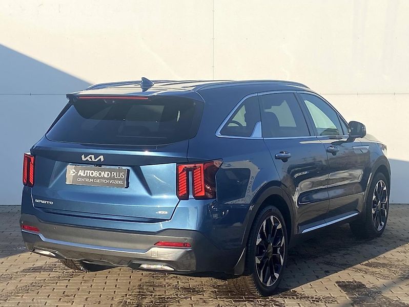 Kia Sorento 2.2 CRDi 142kW AWD 8DCT TOP - fotka 2 z 23