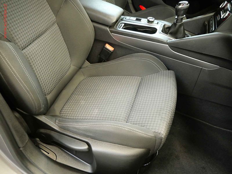 Renault Talisman (2016) 1.6 dCI, ČR, AC, LED - fotka 11 z 21