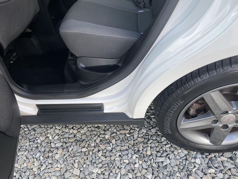 Seat Altea 1.6TDi 105PS XXL ECOMOTIVE TOP - fotka 111 z 189