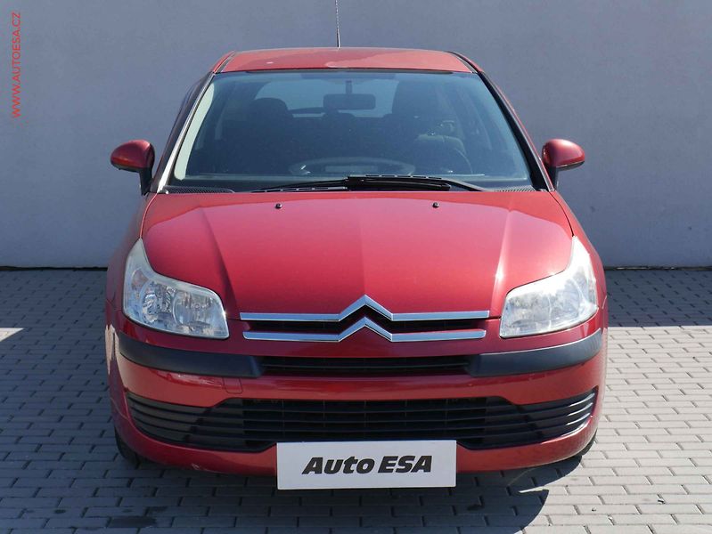 Citroën C4 (2008) 1.4i, ČR, Temp. - fotka 2 z 17
