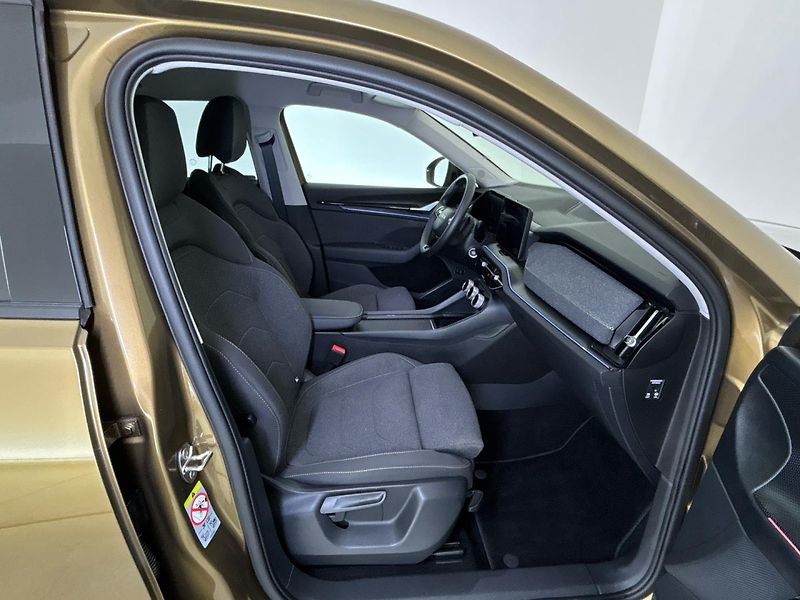 Škoda Kodiaq Selection 4x4 DSG - fotka 9 z 31