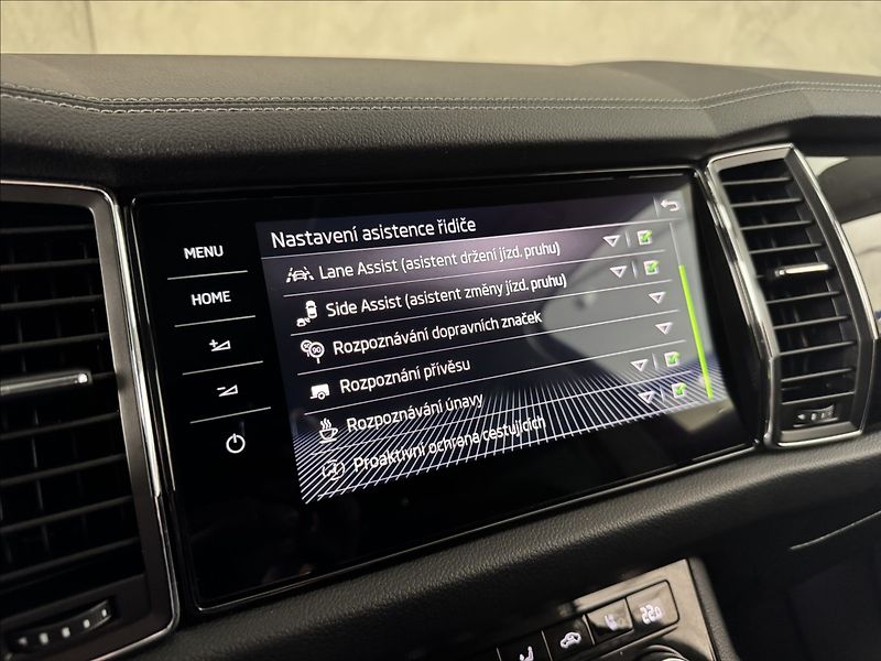 Škoda Kodiaq 2,0 TDi  DSG 4x4 L&K Virtual L - fotka 32 z 50