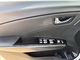 SsangYong Tivoli (2019) 1.6 e-XGi 94 kW DLX - náhled 19