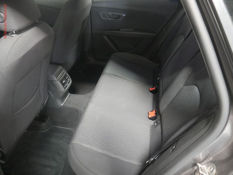 Seat Leon (2017) 1.6 TDi, Style, LED - fotka 11 z 19