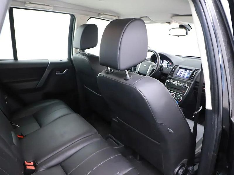 Land Rover Freelander 2.2 TD4 Aut. Prestige TZ 1.Maj - fotka 10 z 13