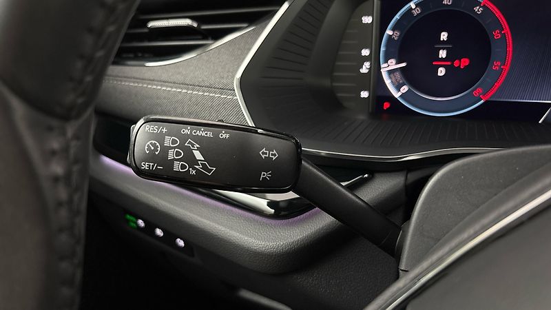 Škoda Octavia 2.0 TDI DSG Style - fotka 14 z 28
