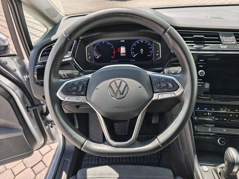 Volkswagen Touran Maraton Edition 7DSG 1,5TSI - fotka 13 z 26