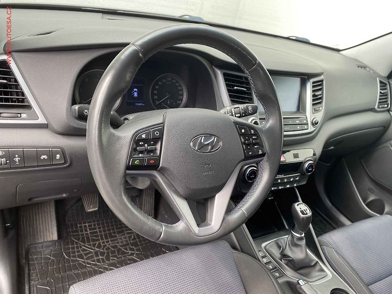 Hyundai Tucson (2016) 1.7CRDi, ČR, AC, navi, park - fotka 13 z 20