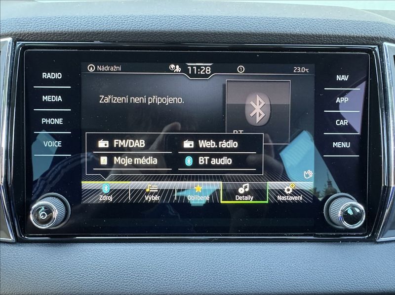 Škoda Karoq 1,5 TSI DSG STYLE DPH 1.maj ČR - fotka 36 z 50
