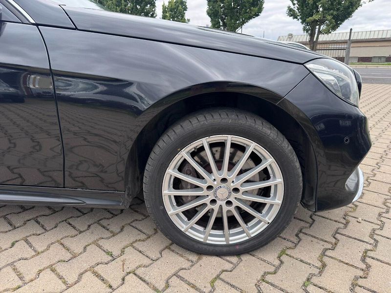 Mercedes-Benz Třídy E (2016) 350 3,0D 4X4 AUTOMAT BLUETEC - fotka 16 z 45