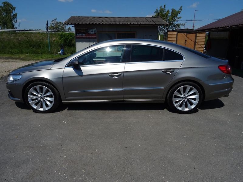 Volkswagen Passat CC 2,0 TDi 100 kW - fotka 6 z 26