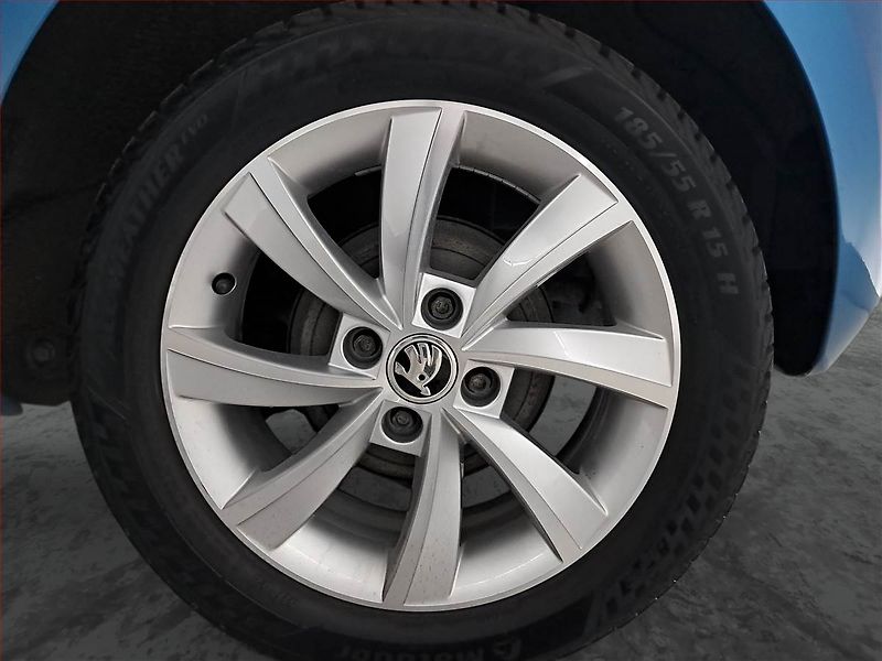 Škoda Citigo (2019) 1.0 MPI, Tempomat - fotka 15 z 17