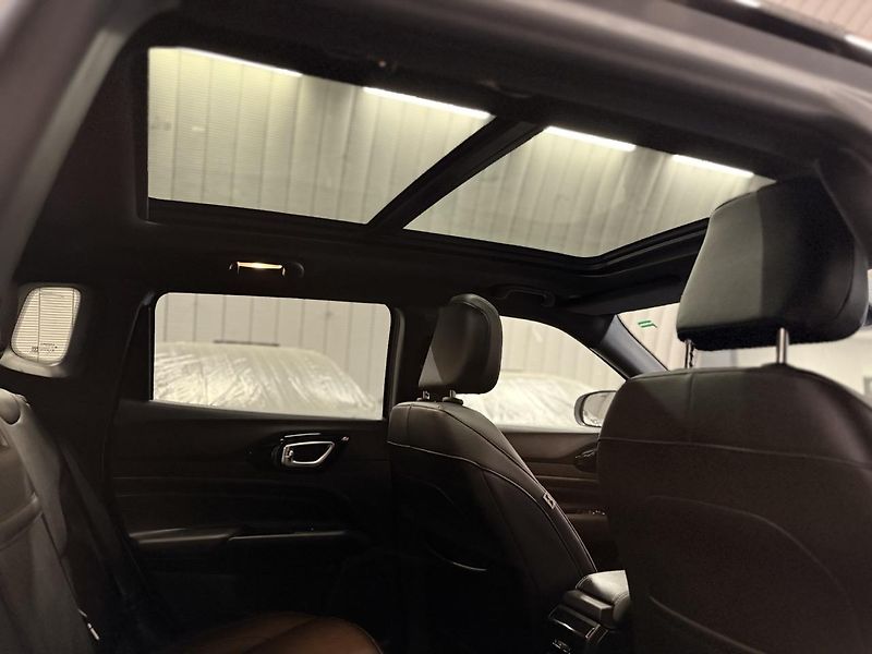 Jeep Compass (2022) 1.3 T4 PHEV 190CV 80 ANNIVERS. - fotka 30 z 55