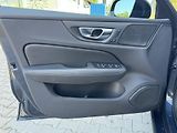 Volvo V60 B4 FWD PLUS DARK // 1. Maj. - náhled 11