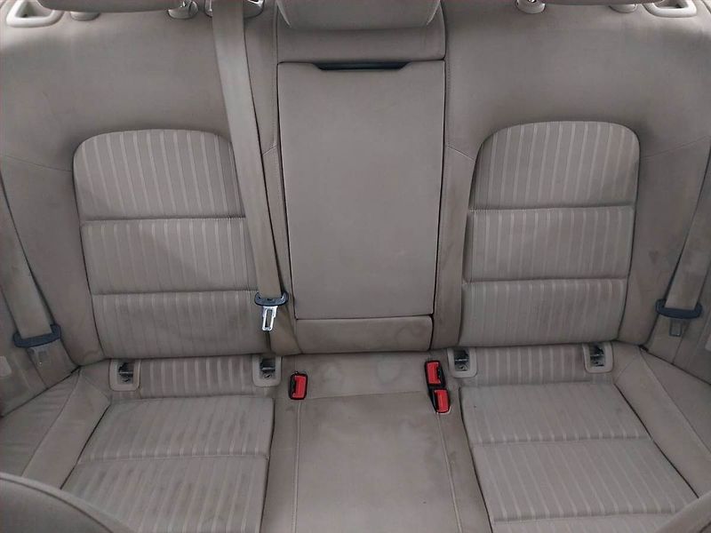 Audi A4 (2011) 2.0 TDI, Xenony, Tempomat - fotka 10 z 19