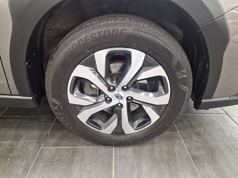 Subaru Outback (2022) 2.5 TOURING 2022 | Záruka - fotka 10 z 66