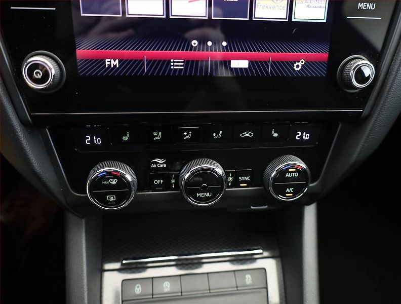 Škoda Octavia (2018) RS 2.0 TDI, Navi, Tempomat - fotka 10 z 20