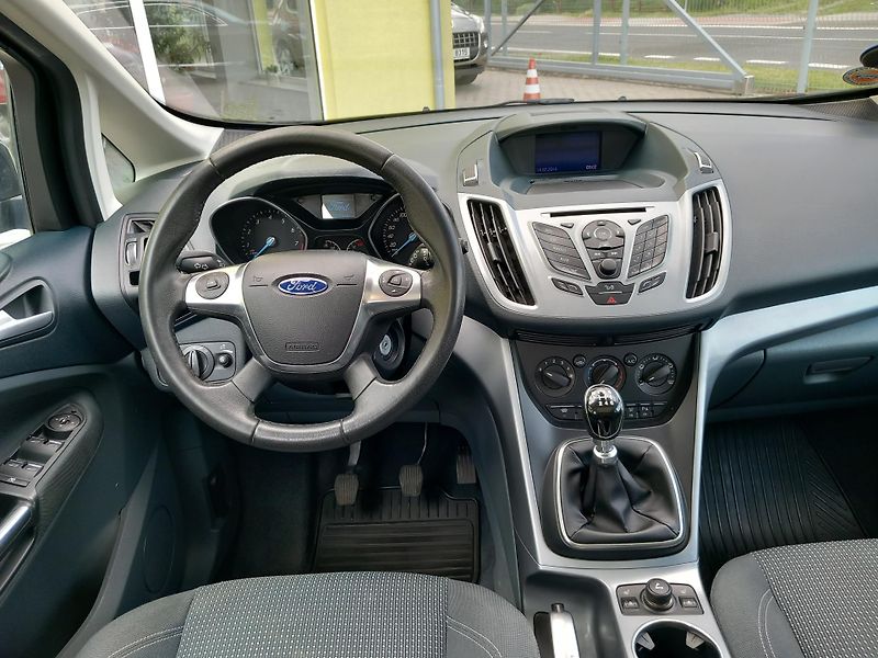 Ford C-MAX (2013) 1,6i NAVI VYHŘ.SED,BEZ KOROZE! - fotka 22 z 46