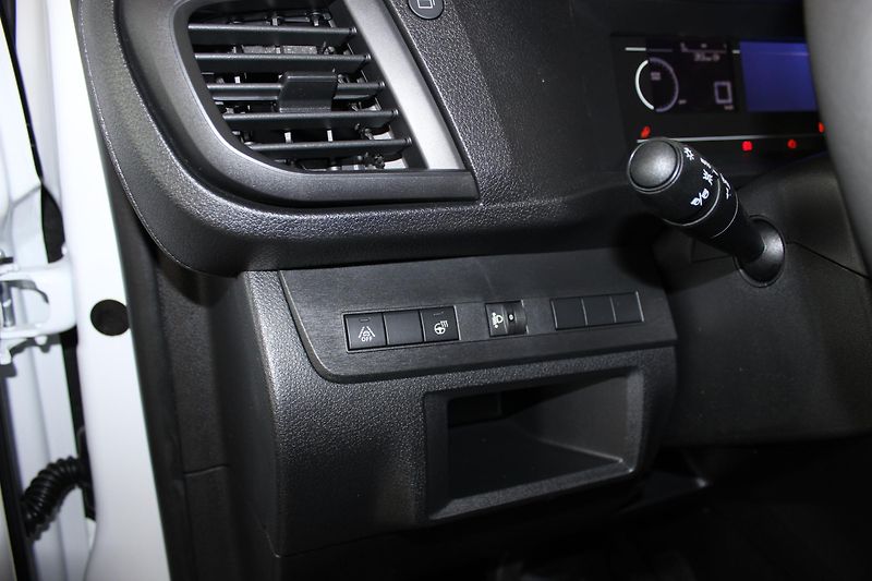 Opel Vivaro (2026) VIVARO CREW VAN L 2.2 CDTI - fotka 11 z 17
