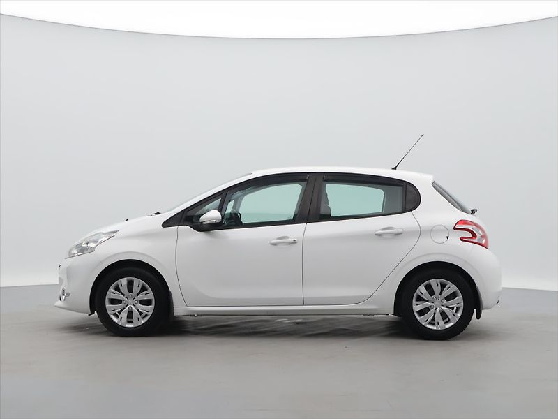 Peugeot 208 1,0 i 50kW Klimatizace - fotka 4 z 25