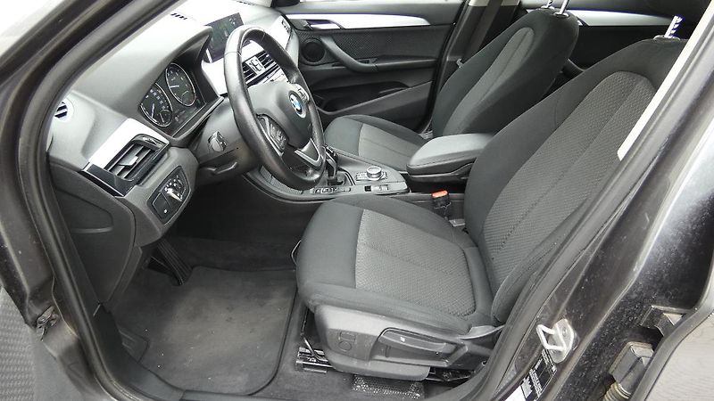 BMW X1 sDrive 18i - fotka 20 z 24