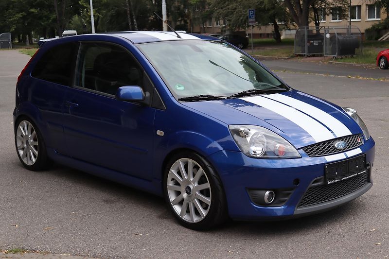 Ford Fiesta ST 2.0i 110kW - fotka 7 z 49